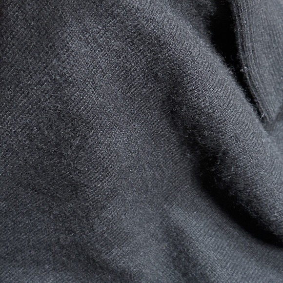 Peter Millar Pure Cashmere PGA Tour Embroidered Logo V Neck Sweater Mens Medium - Picture 6 of 10